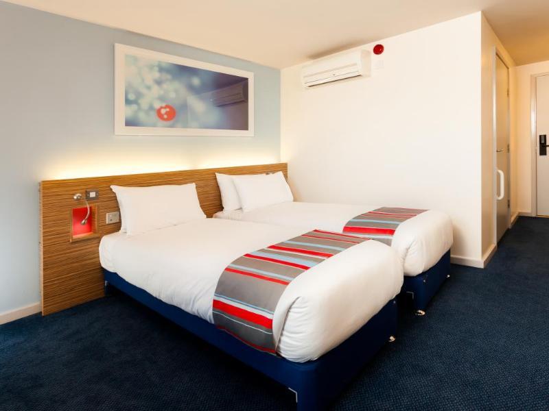 Travelodge Wadebridge Buitenkant foto